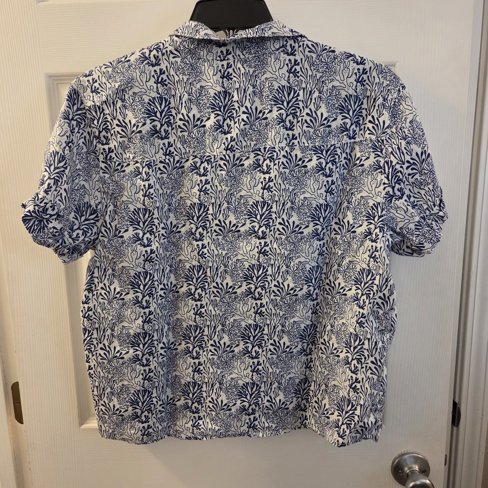 Nicole Miller sz L 100% linen button up top blue/wht coastal beach vacation - Picture 6 of 14